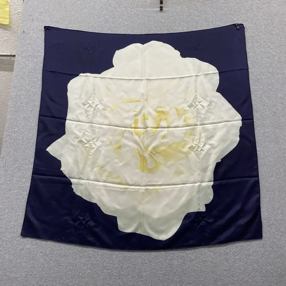 Escada 100% Silk Square Scarf White Rose Floral Navy Luxury Made In Italy Flower